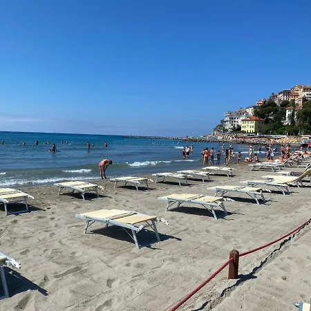 Tatil Evi Maison De Avec Grande Terrasse Ombragee