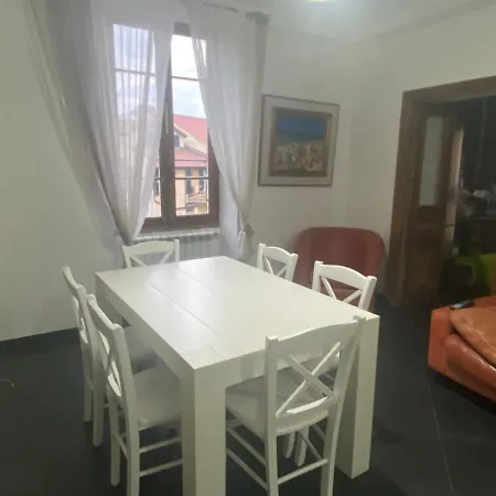 Maison De Avec Grande Terrasse Ombragee *
