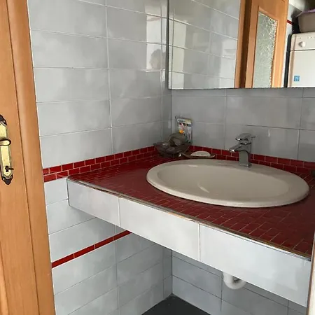 Maison De Vacances Avec Grande Terrasse Ombragee Holiday home